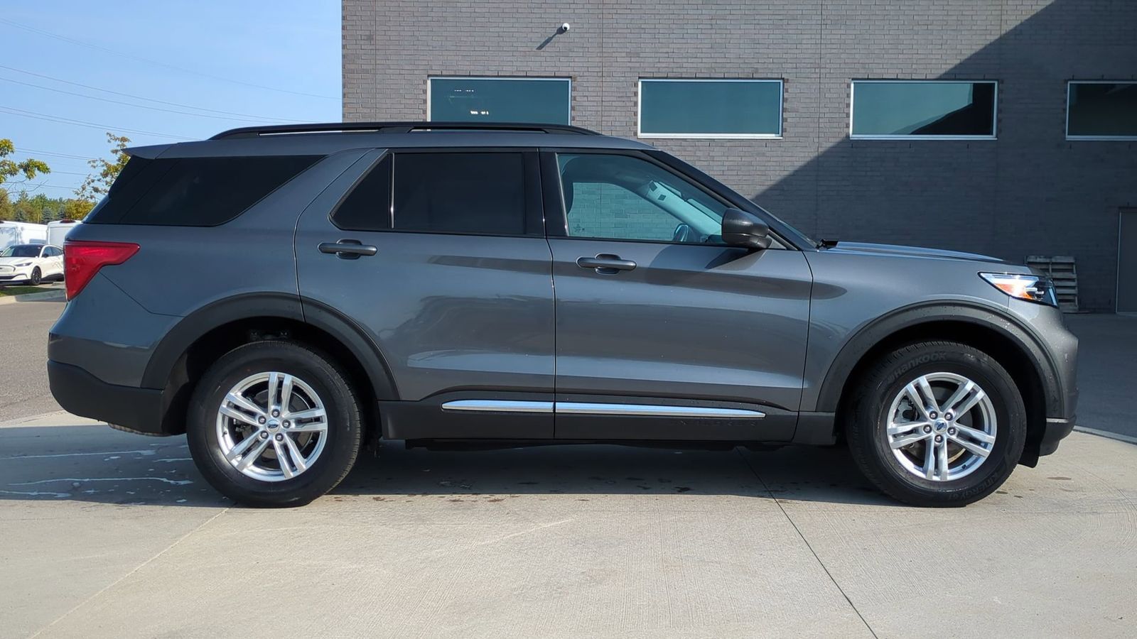 Thumbnail: 2023 Ford Explorer - 8