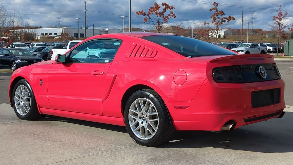 Used 2013 Ford Mustang V6 Premium Coupe