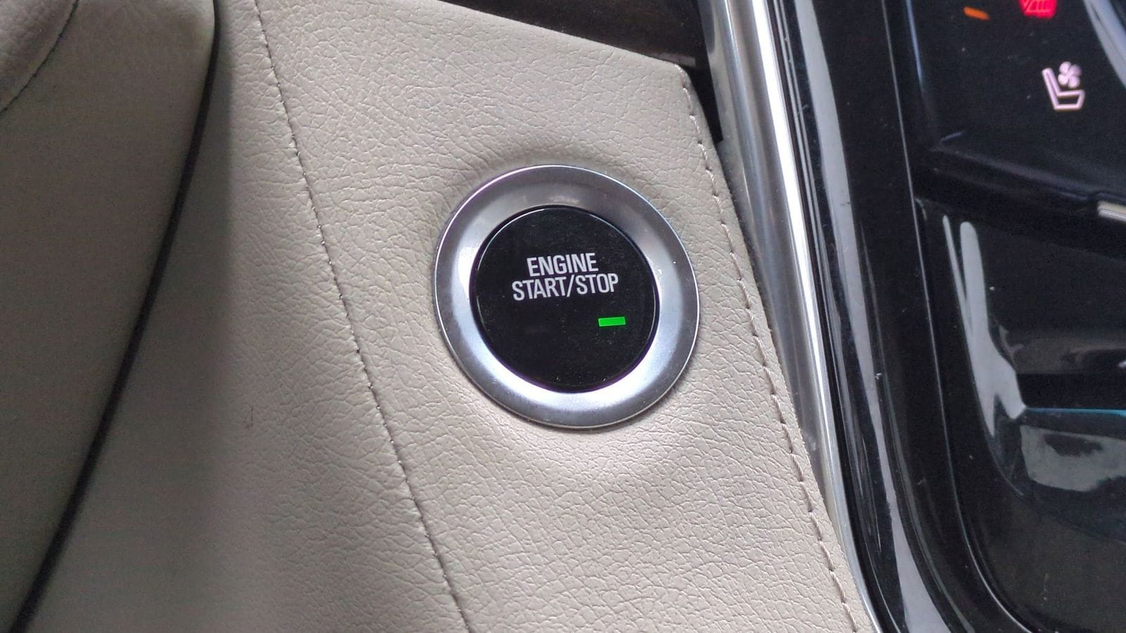 Thumbnail: 2020 Cadillac Escalade - 32