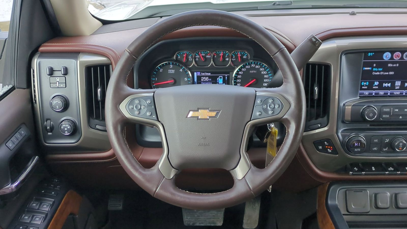 Thumbnail: 2017 Chevrolet Silverado 1500 - 24