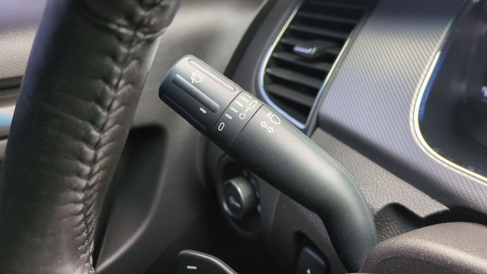 Thumbnail: 2014 Ford Taurus - 27