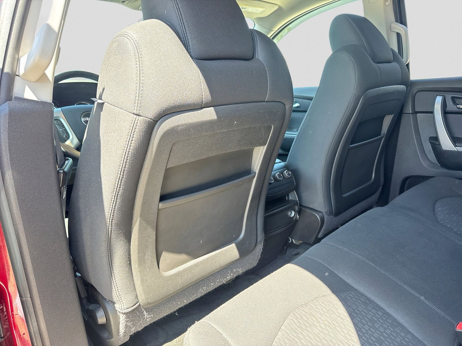 Thumbnail: 2011 GMC Acadia - 20