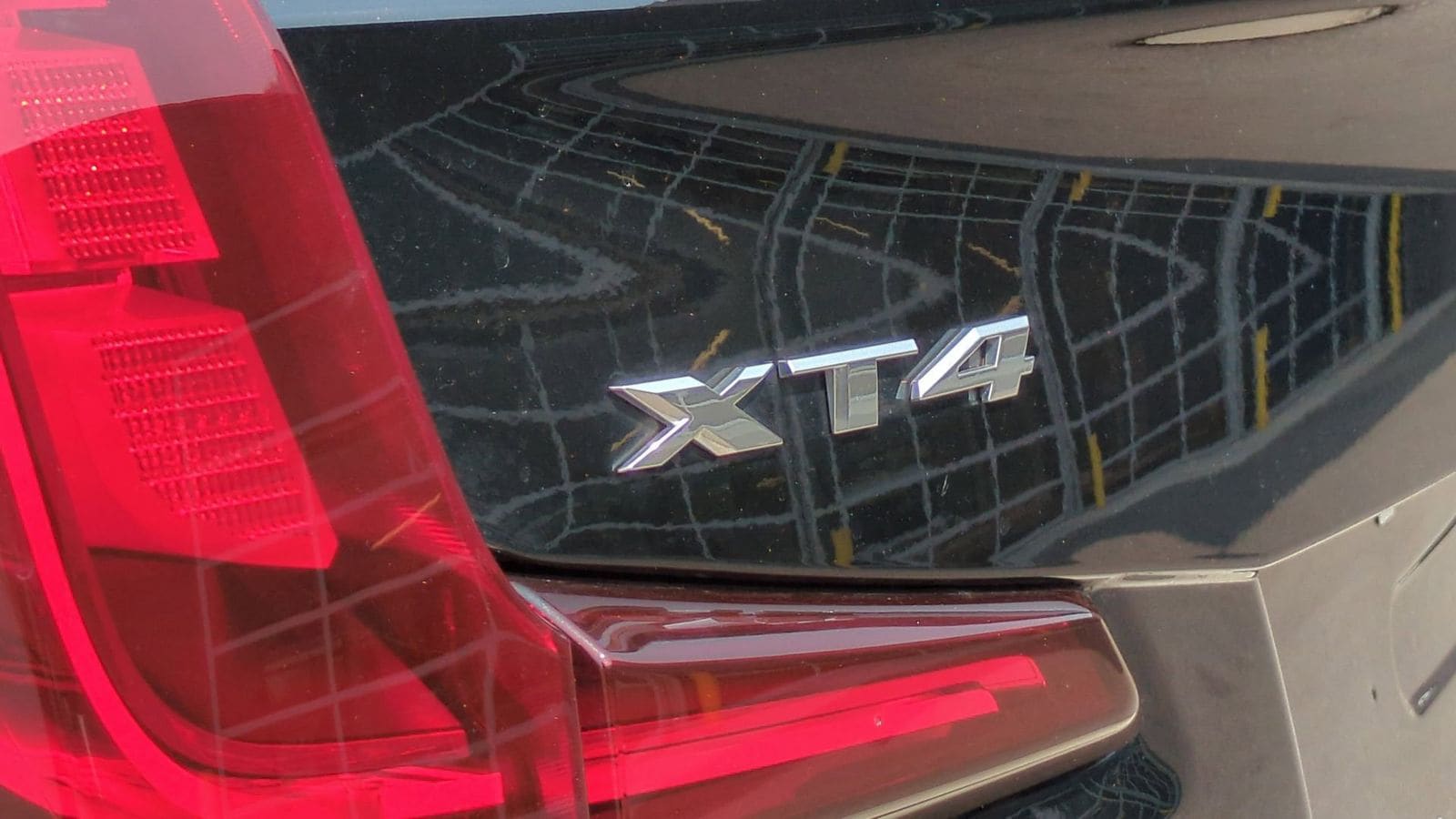 Thumbnail: 2019 Cadillac XT4 - 11