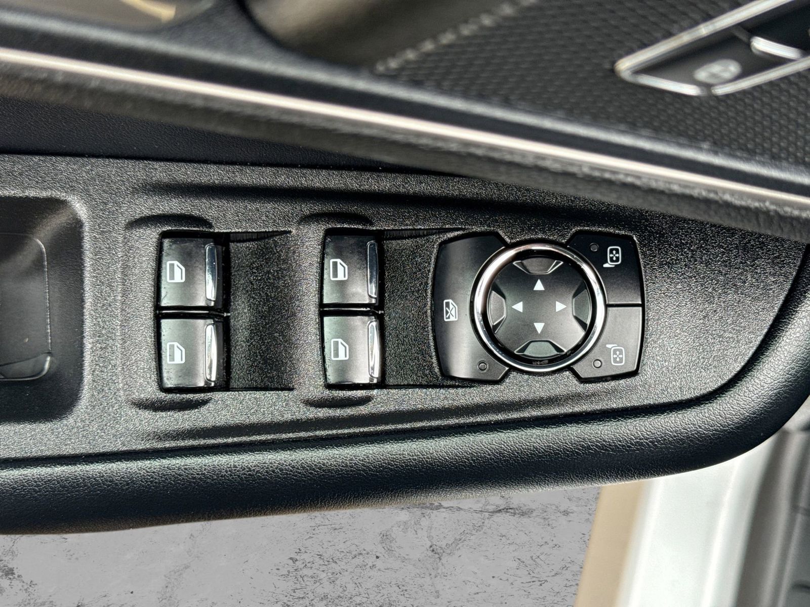 Thumbnail: 2023 Ford Edge - 19