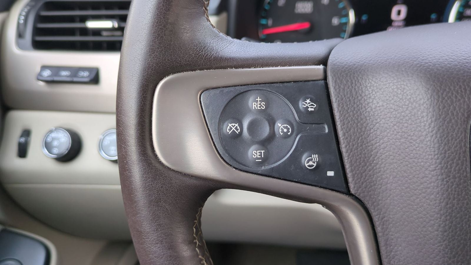 Thumbnail: 2018 GMC Yukon - 28