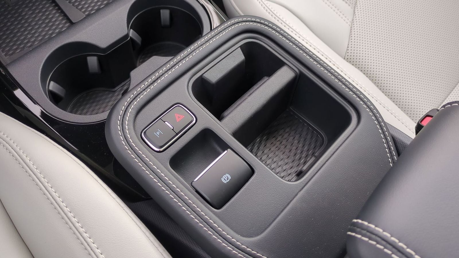 Thumbnail: 2025 Ford Mustang Mach-E - 31