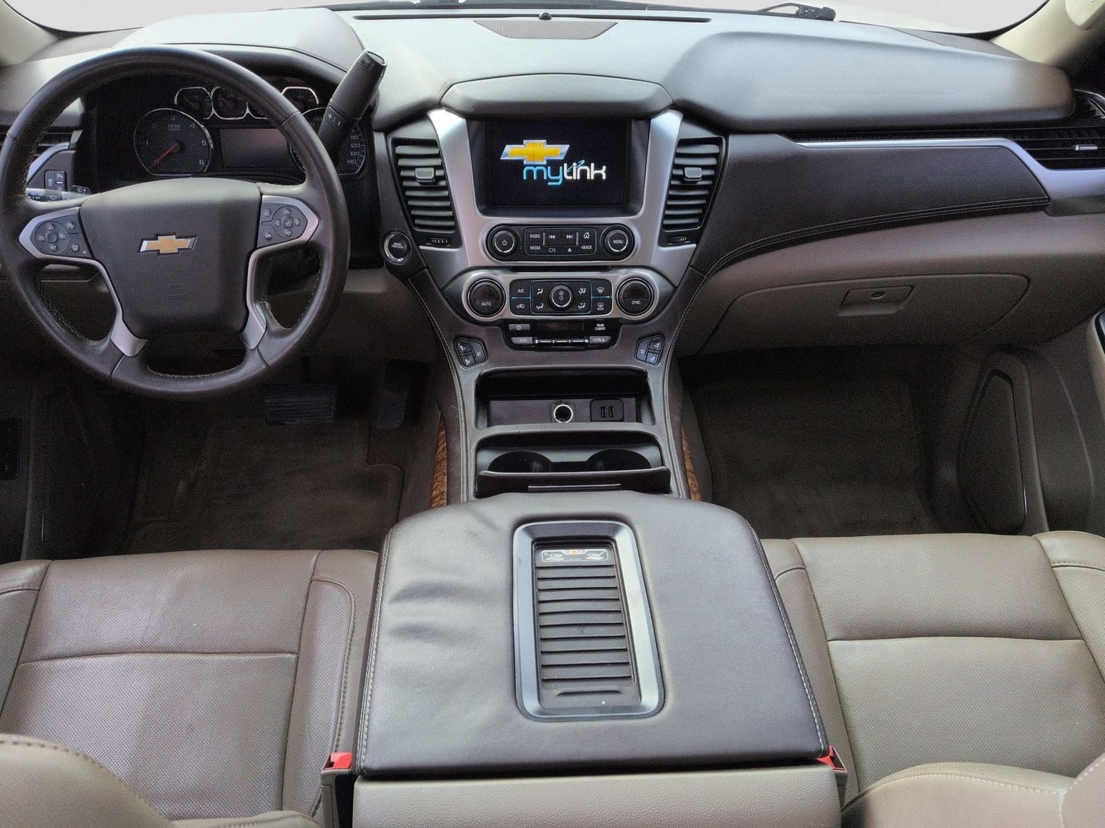 Thumbnail: 2015 Chevrolet Suburban - 18