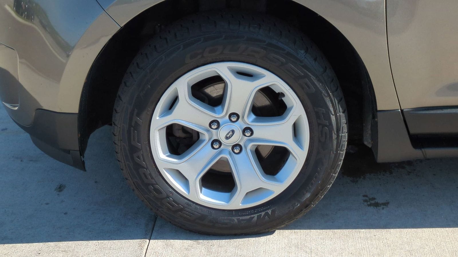 Thumbnail: 2012 Ford Edge - 11