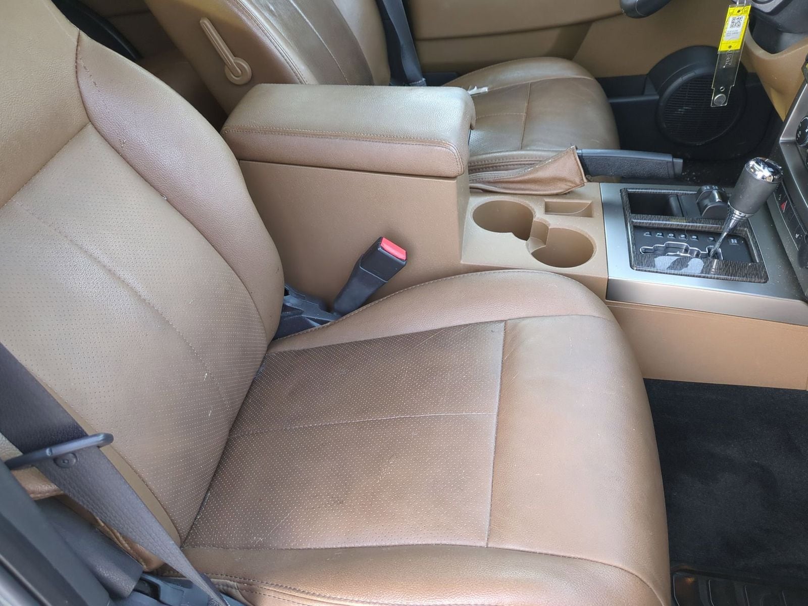 Thumbnail: 2012 Jeep Liberty - 23