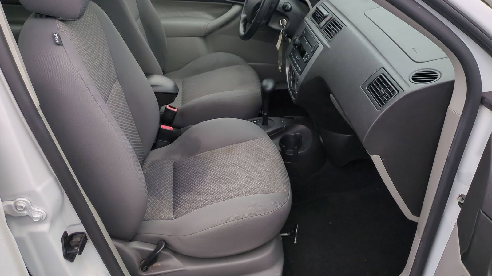 Thumbnail: 2007 Ford Focus - 20