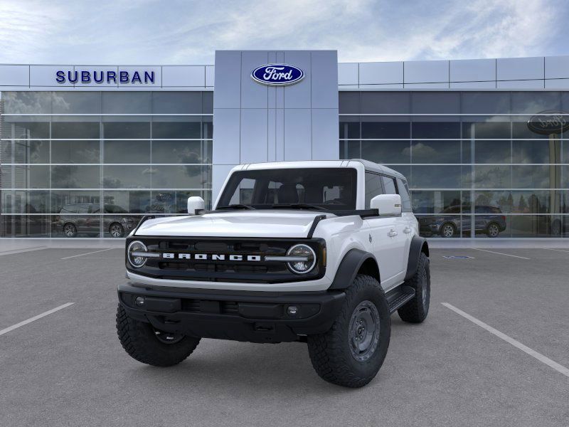 2025 Ford Bronco Outer Banks photo 2