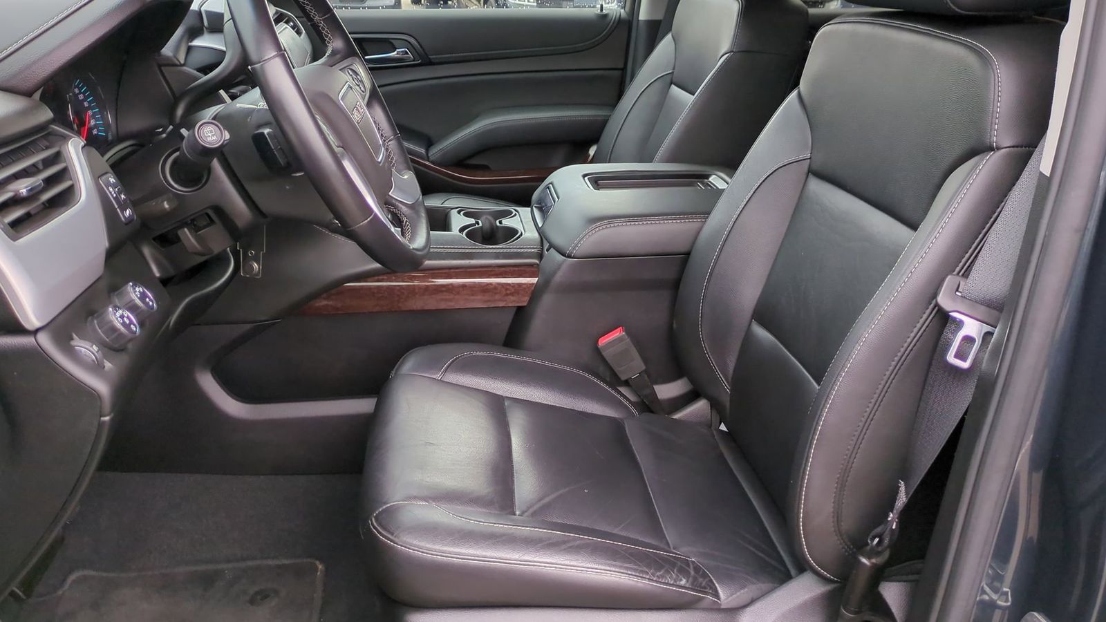 Thumbnail: 2019 GMC Yukon - 18