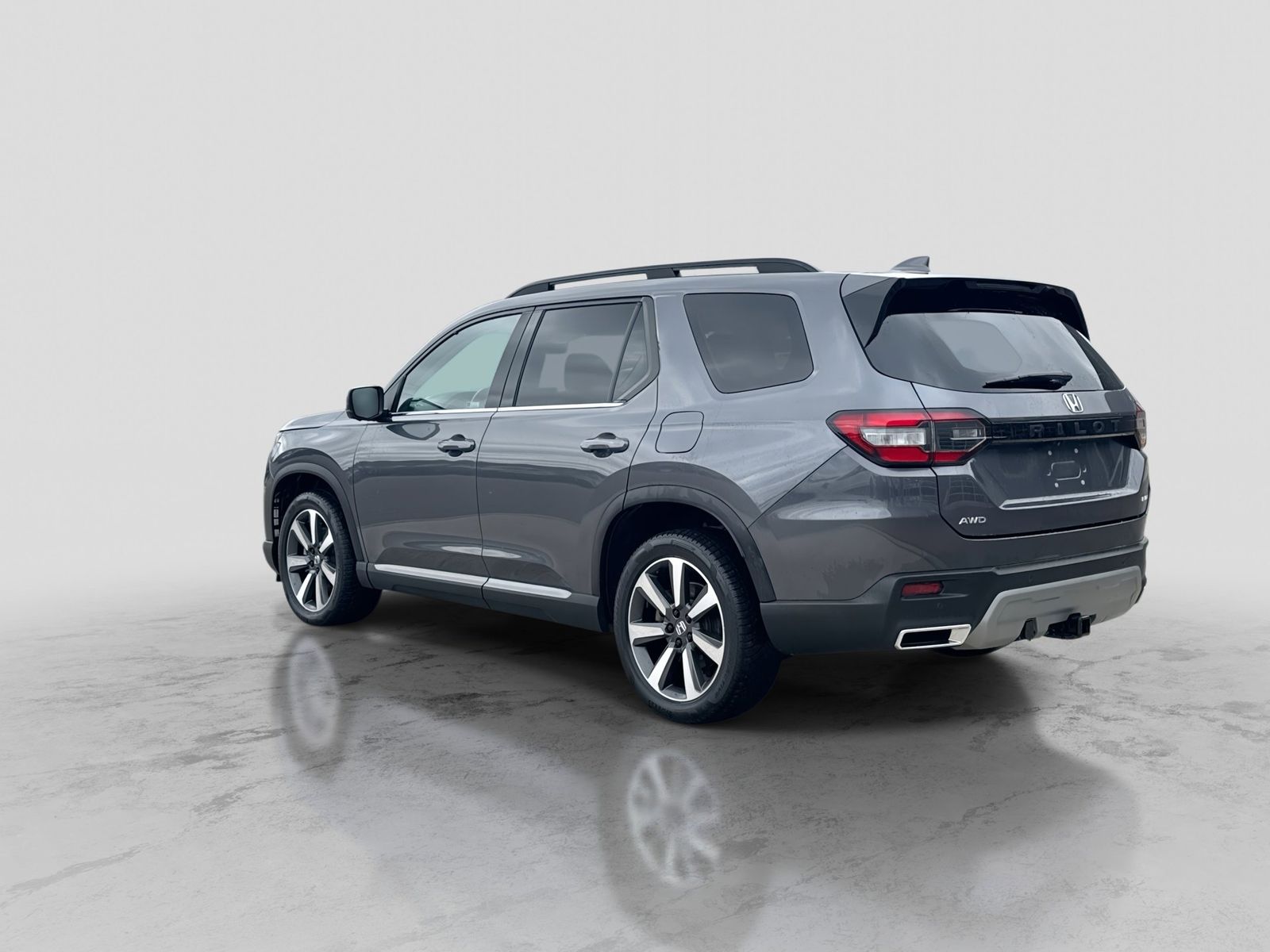 Thumbnail: 2023 Honda Pilot - 3