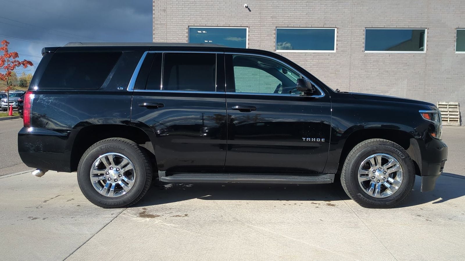 Thumbnail: 2015 Chevrolet Tahoe - 5