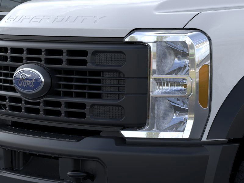 Thumbnail: 2025 Ford F-550 - 17