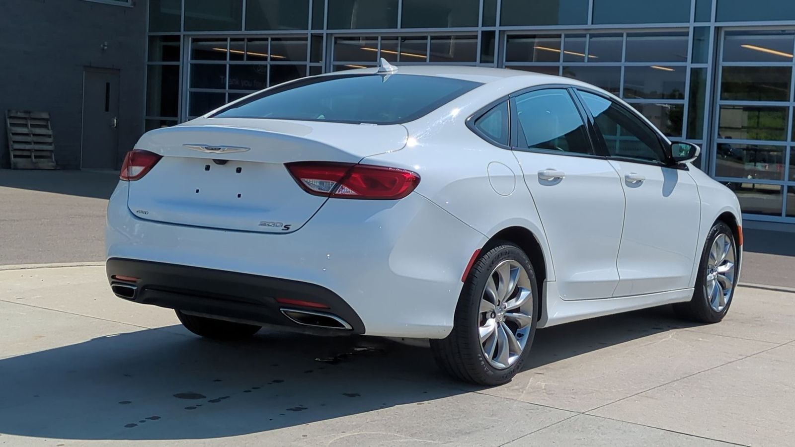 Thumbnail: 2015 Chrysler 200 - 6