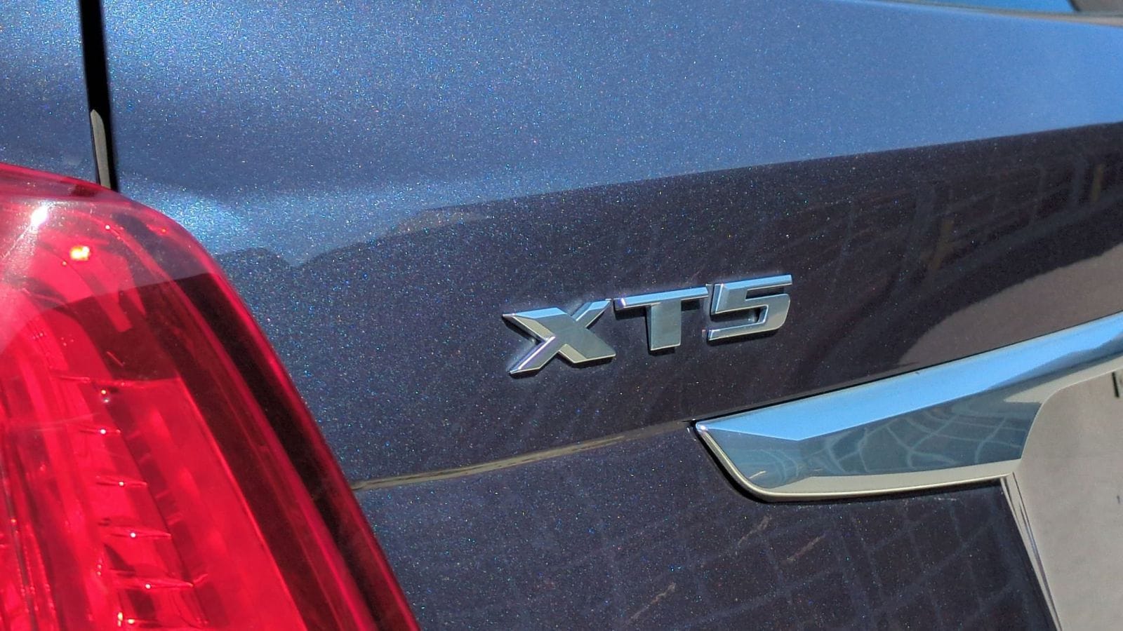 Thumbnail: 2018 Cadillac XT5 - 12