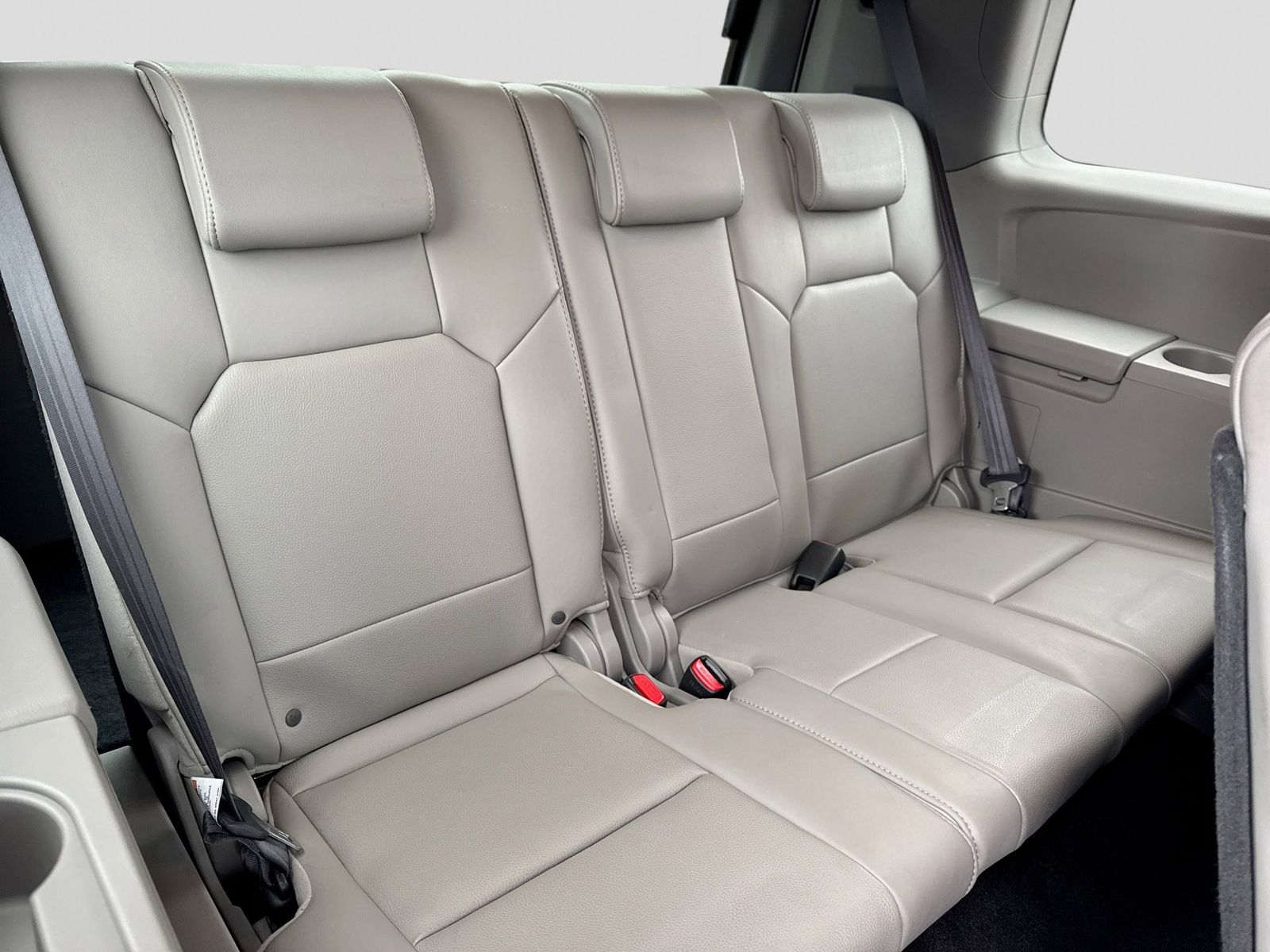 Thumbnail: 2010 Honda Pilot - 20