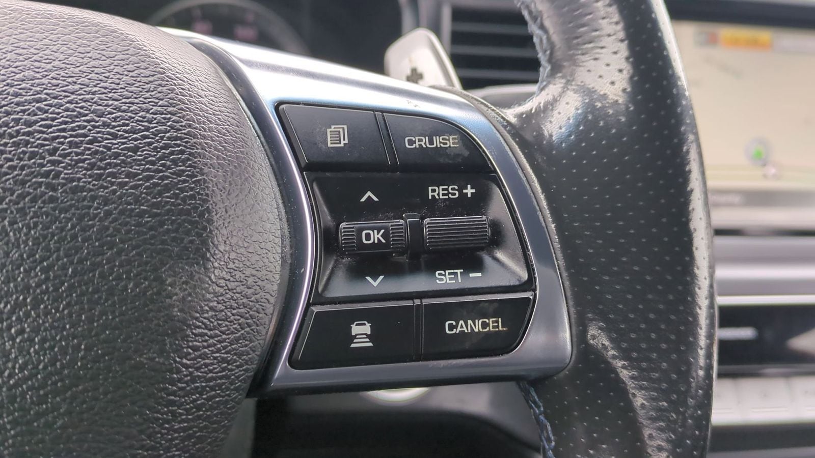 Thumbnail: 2018 Hyundai Sonata - 25