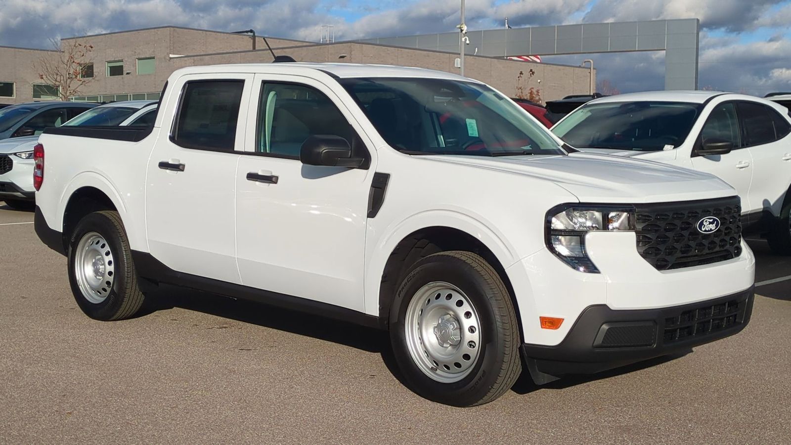 Thumbnail: 2025 Ford Maverick - 8