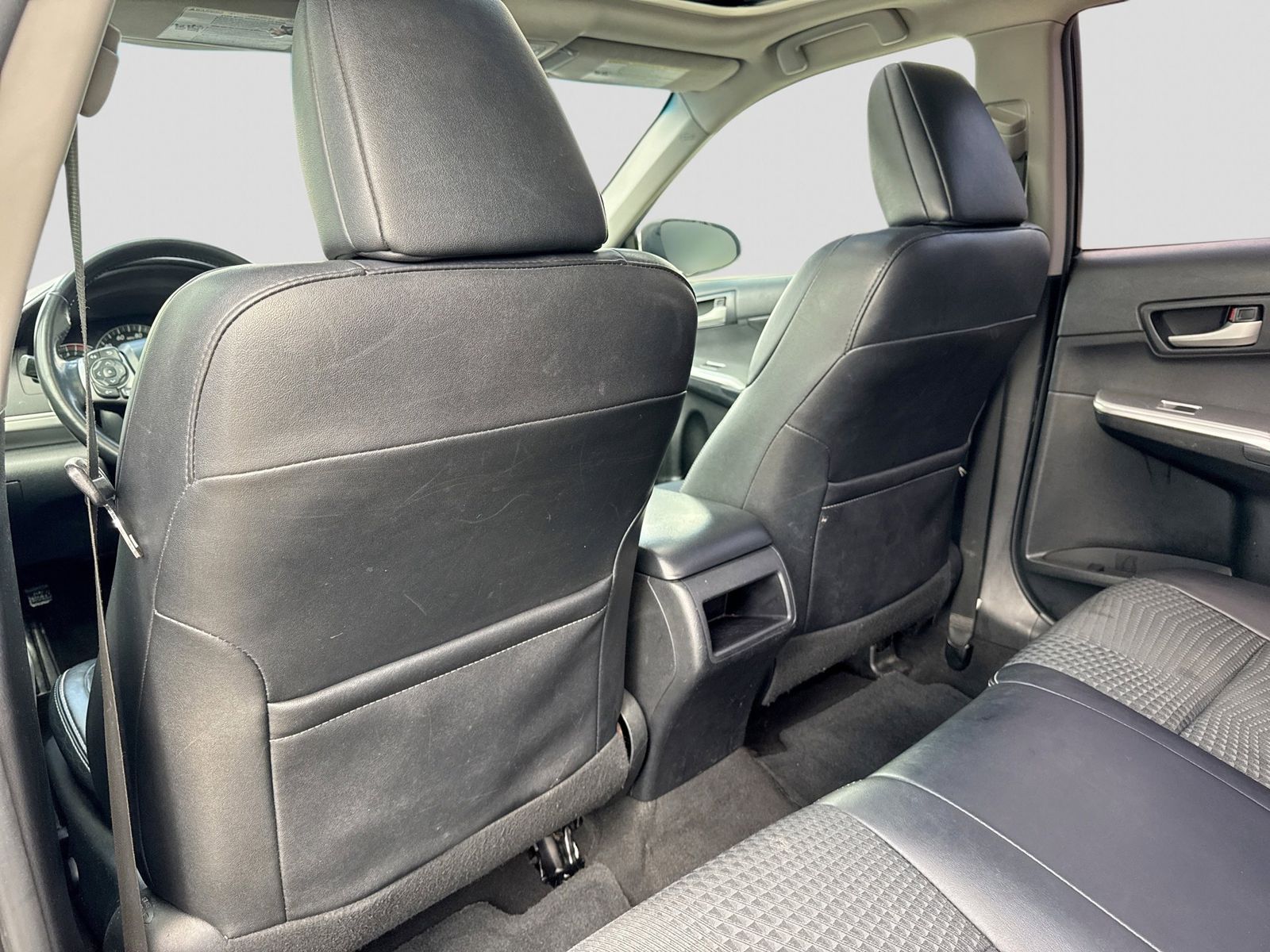 Thumbnail: 2013 Toyota Camry - 20