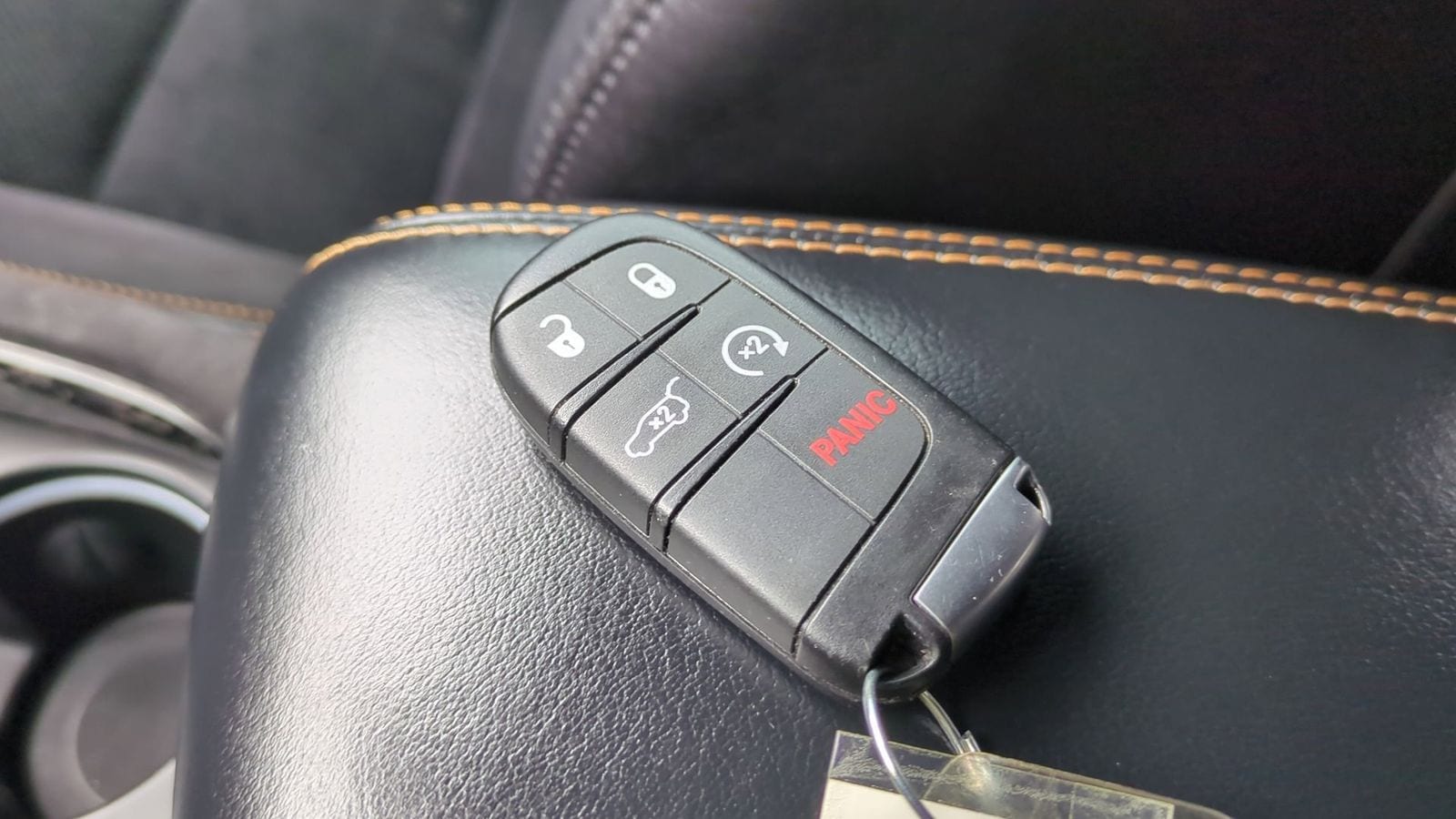 Thumbnail: 2023 Dodge Durango - 41