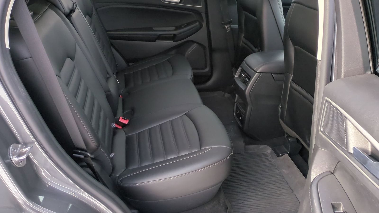 Thumbnail: 2021 Ford Edge - 20