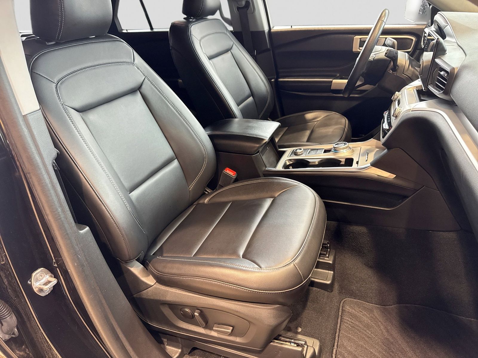 Thumbnail: 2023 Ford Explorer - 23