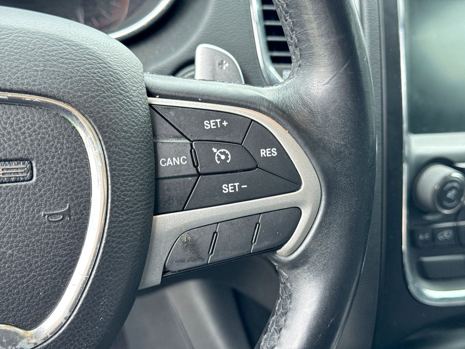 Thumbnail: 2015 Dodge Durango - 28