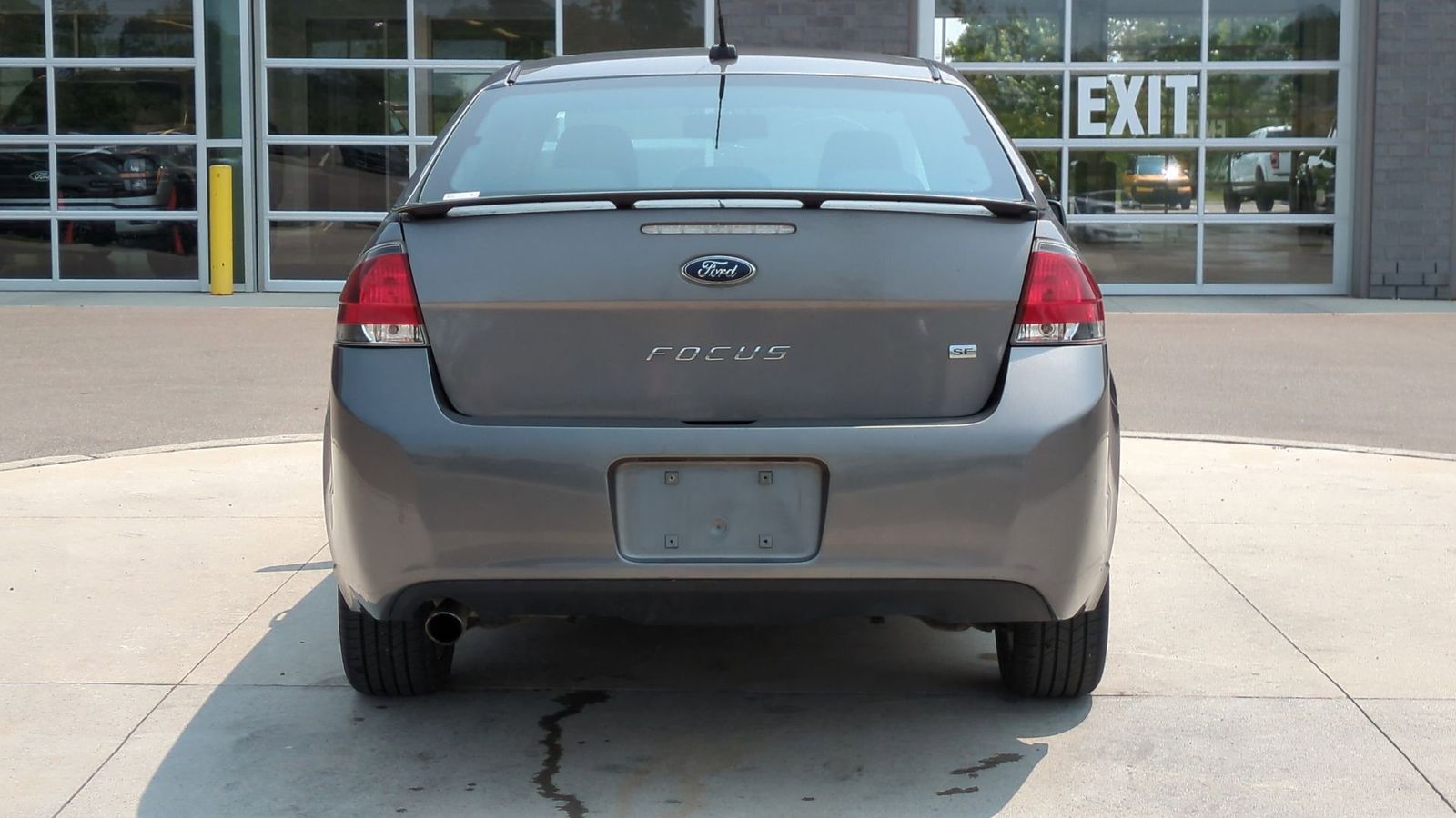 Thumbnail: 2010 Ford Focus - 4