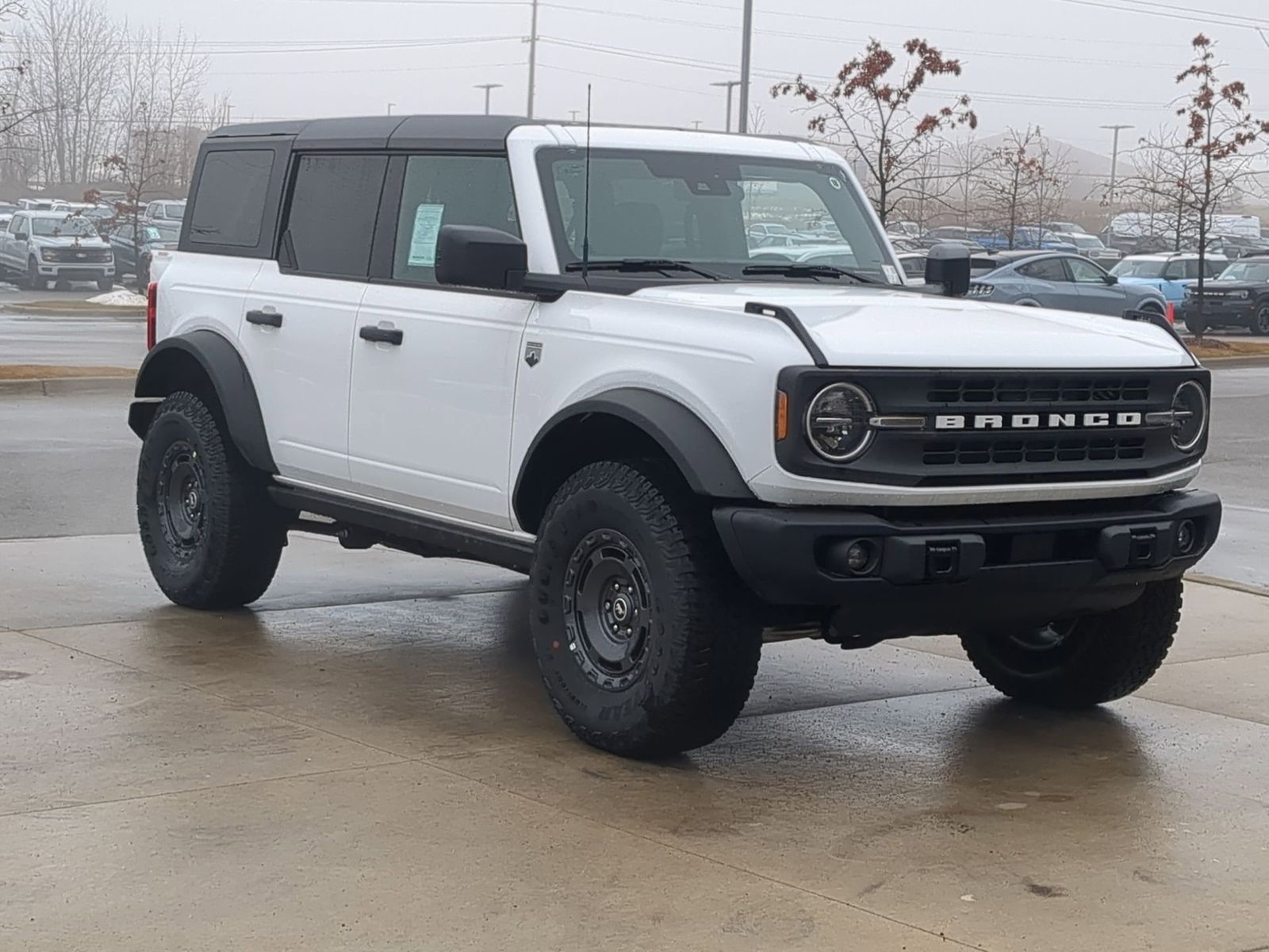 Thumbnail: 2025 Ford Bronco - 9