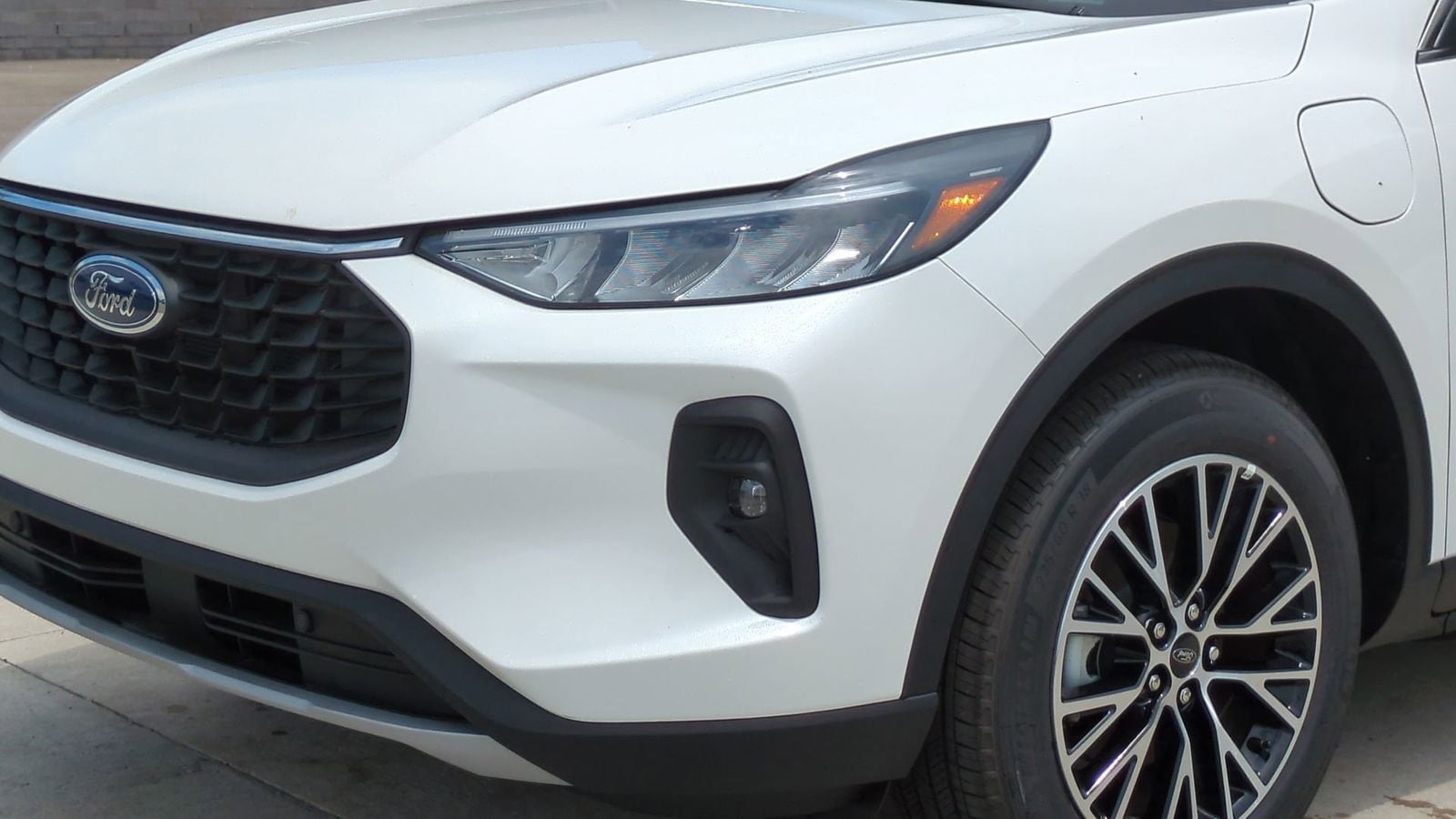 Thumbnail: 2025 Ford Escape - 10