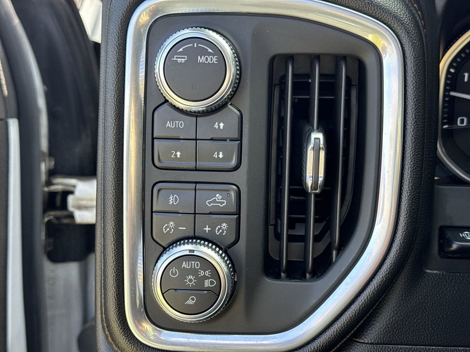 Thumbnail: 2021 GMC Sierra 2500 - 33