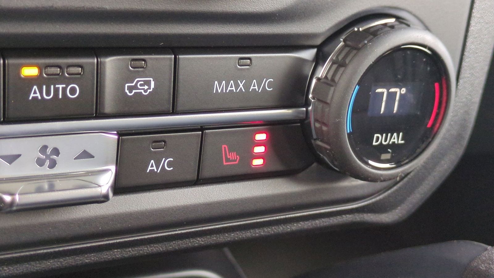 Thumbnail: 2025 Ford Bronco - 32