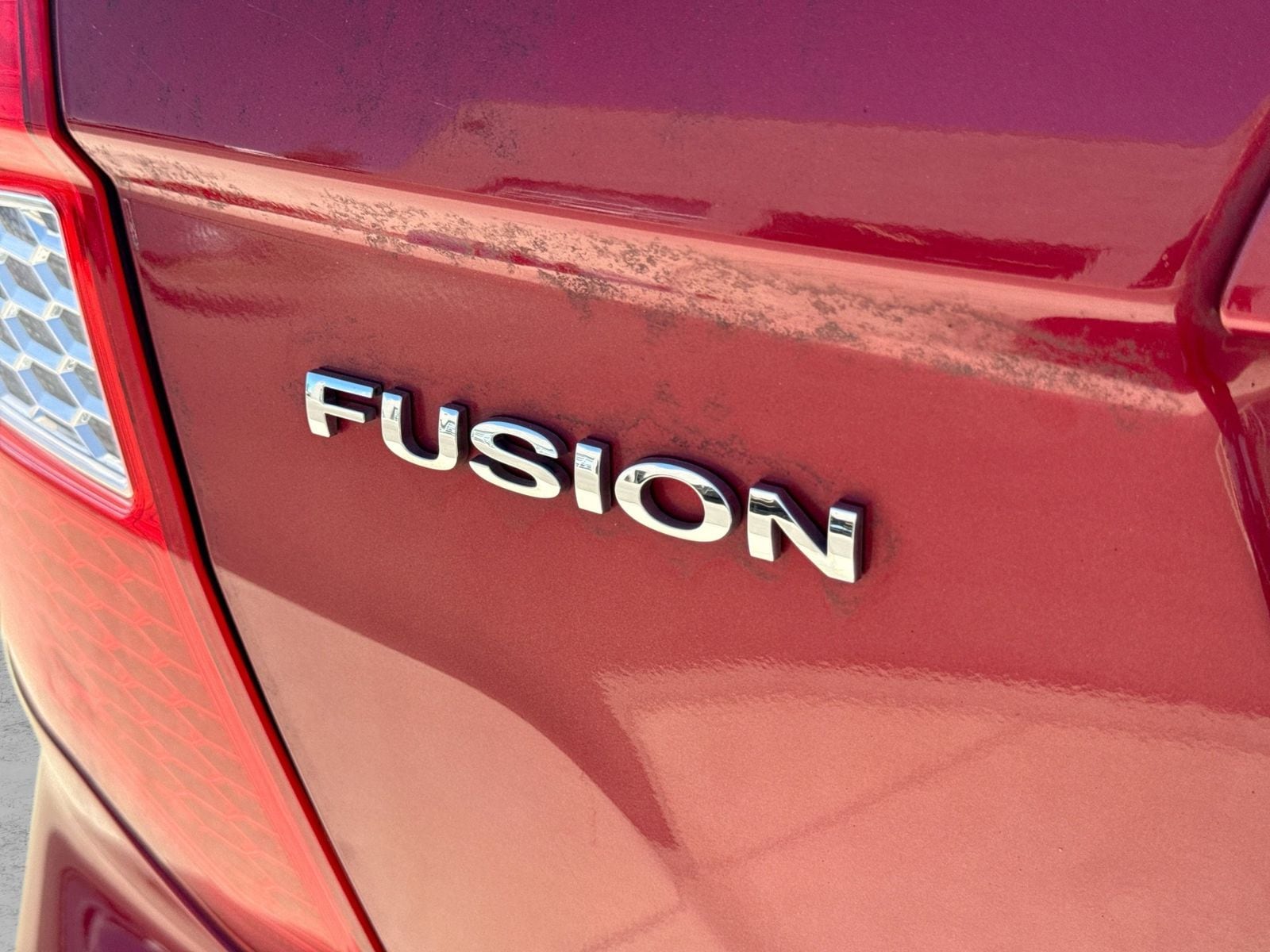 Thumbnail: 2010 Ford Fusion - 13