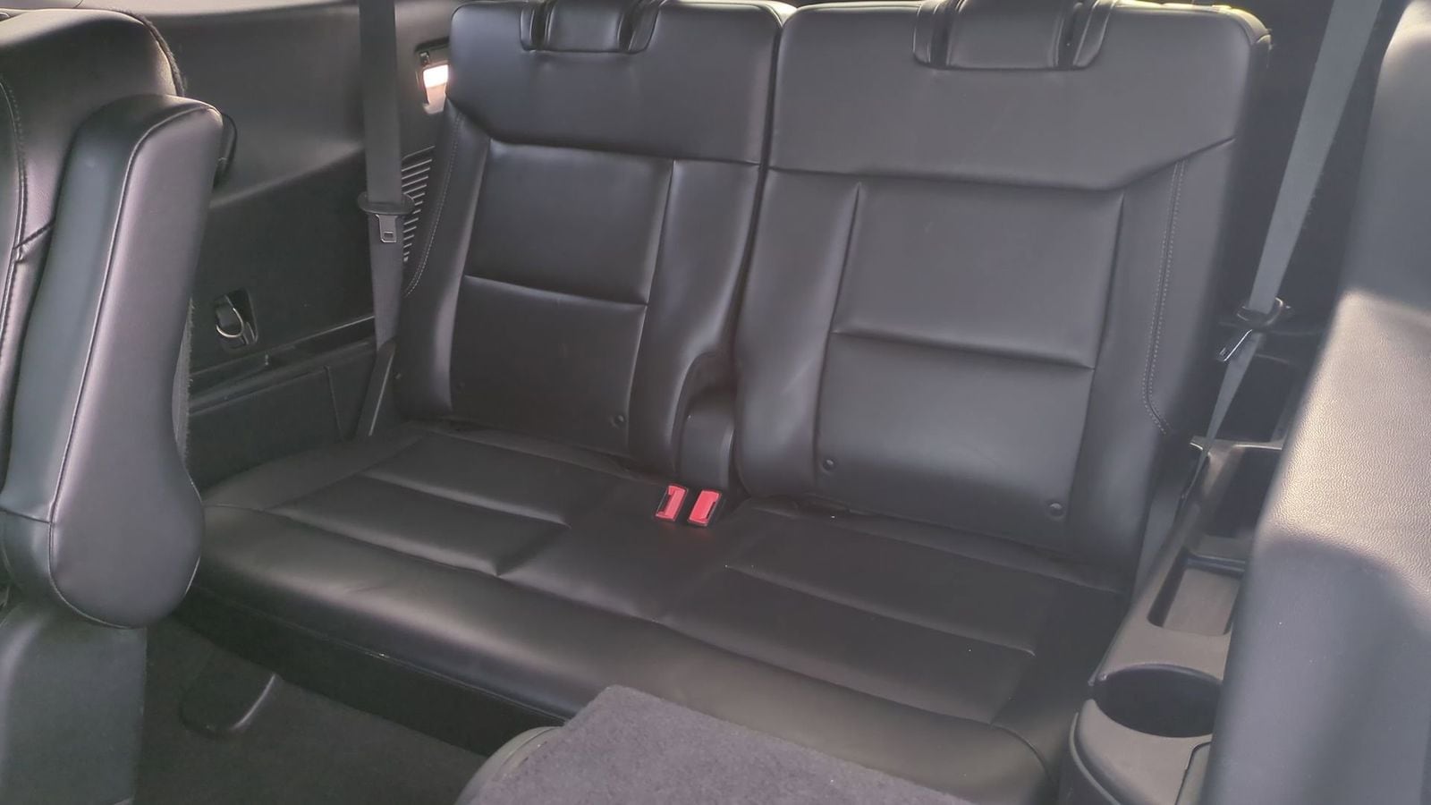 Thumbnail: 2021 Ford Explorer - 25