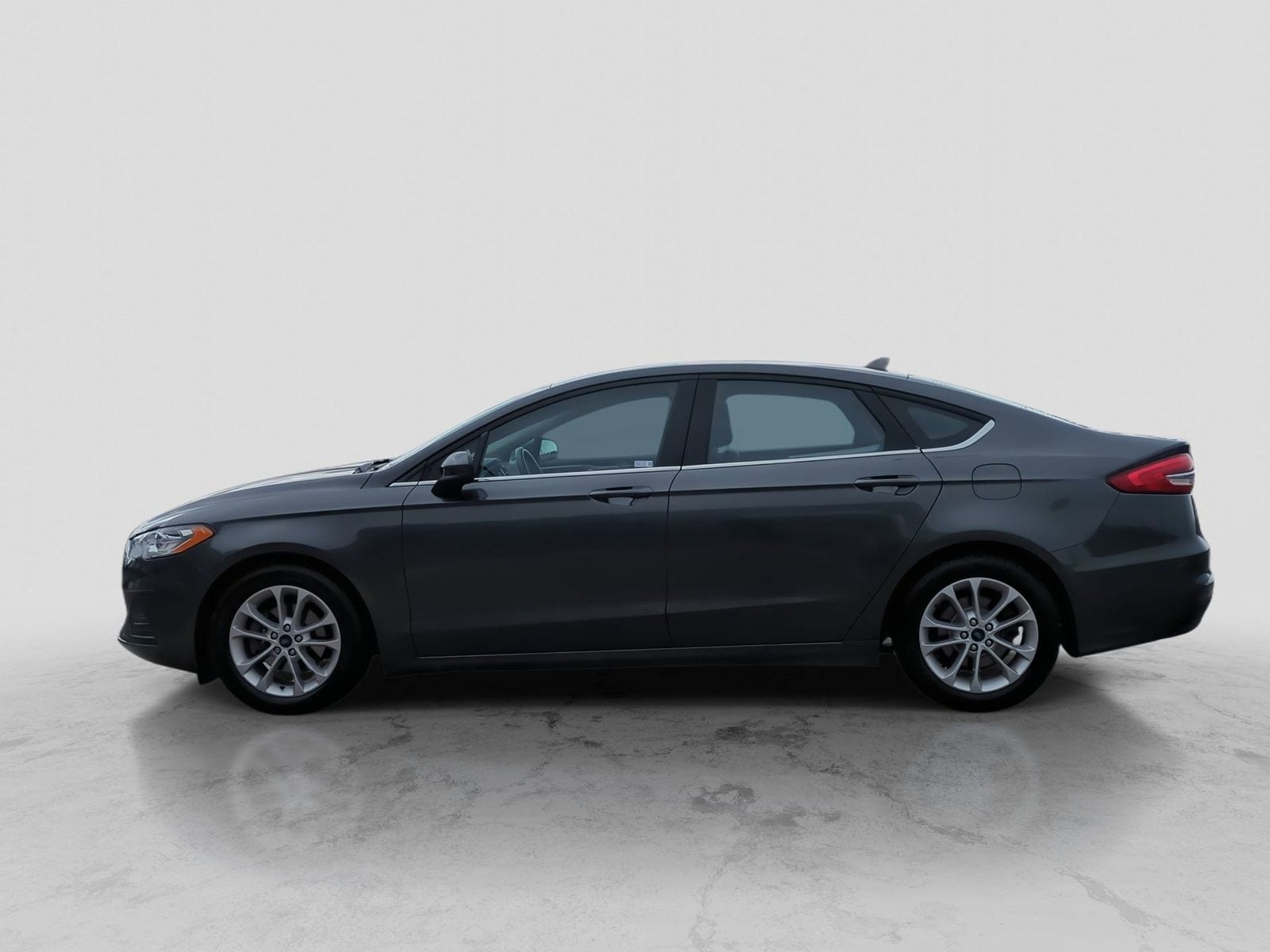 Thumbnail: 2020 Ford Fusion - 3