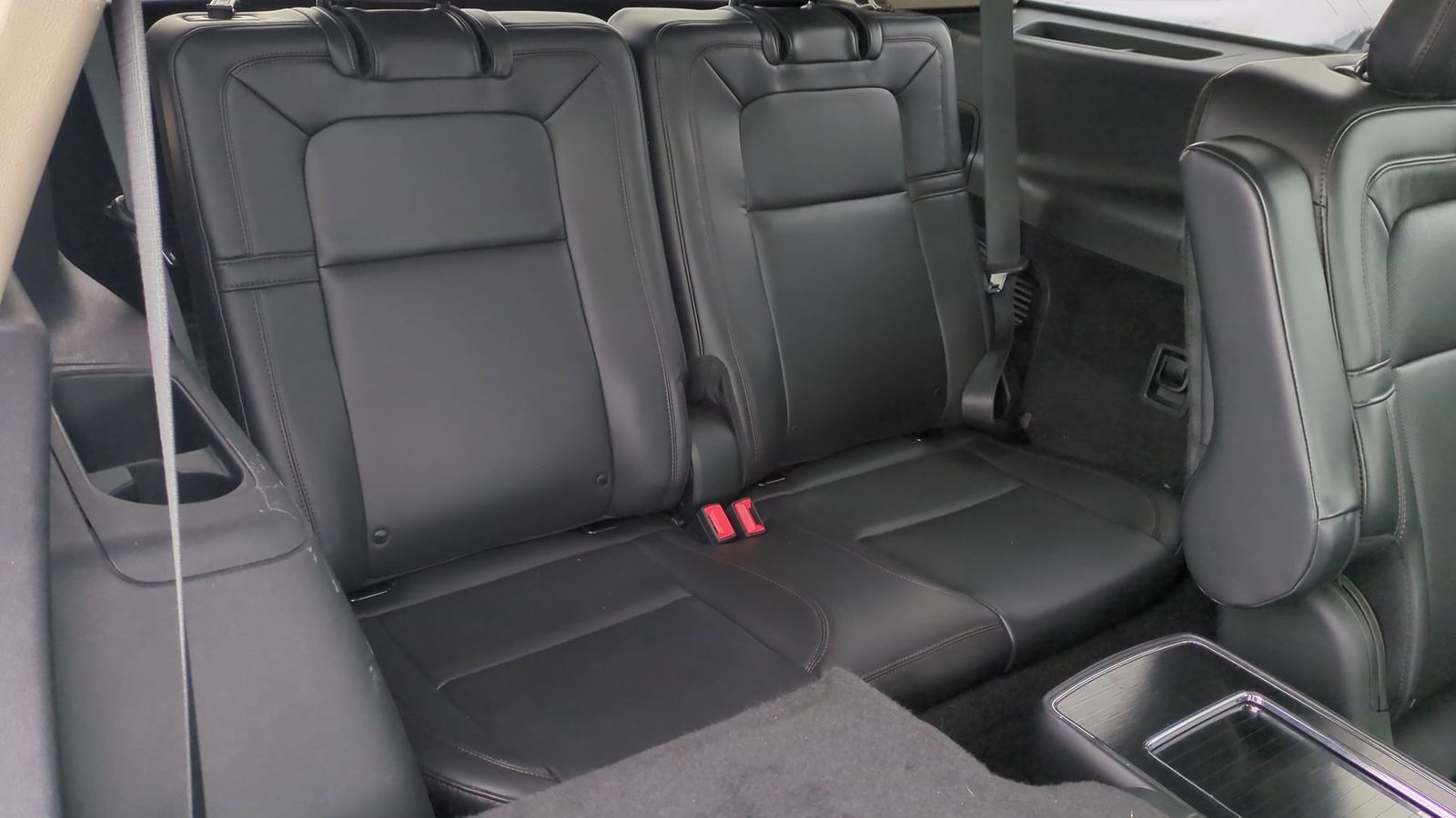 Thumbnail: 2020 Lincoln Aviator - 22