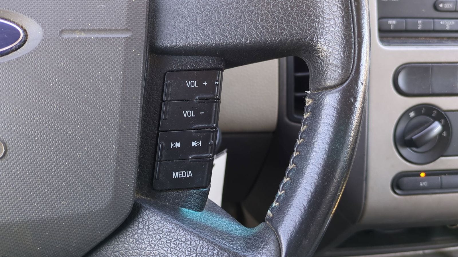 Thumbnail: 2007 Ford Edge - 12