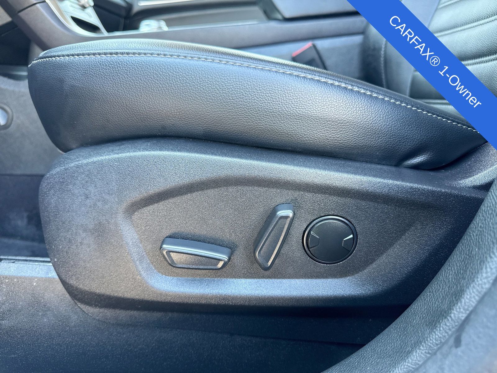 Thumbnail: 2023 Ford Edge - 3