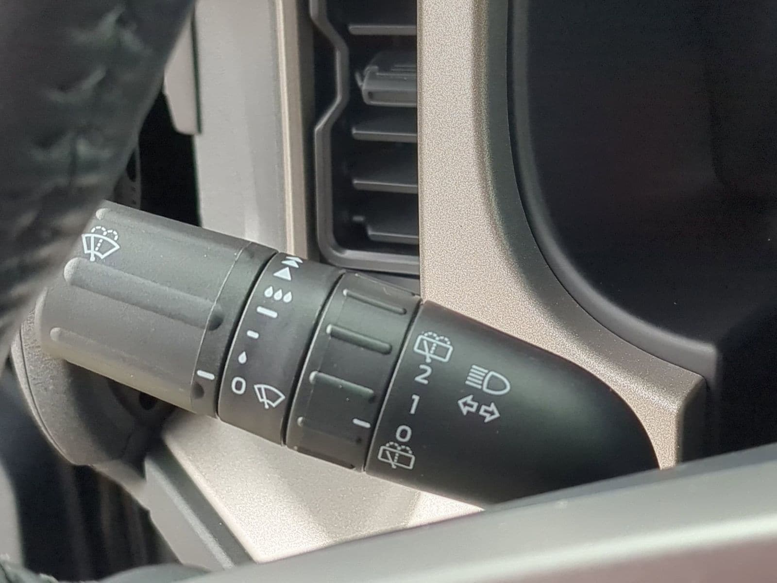 Thumbnail: 2025 Ford Bronco - 25