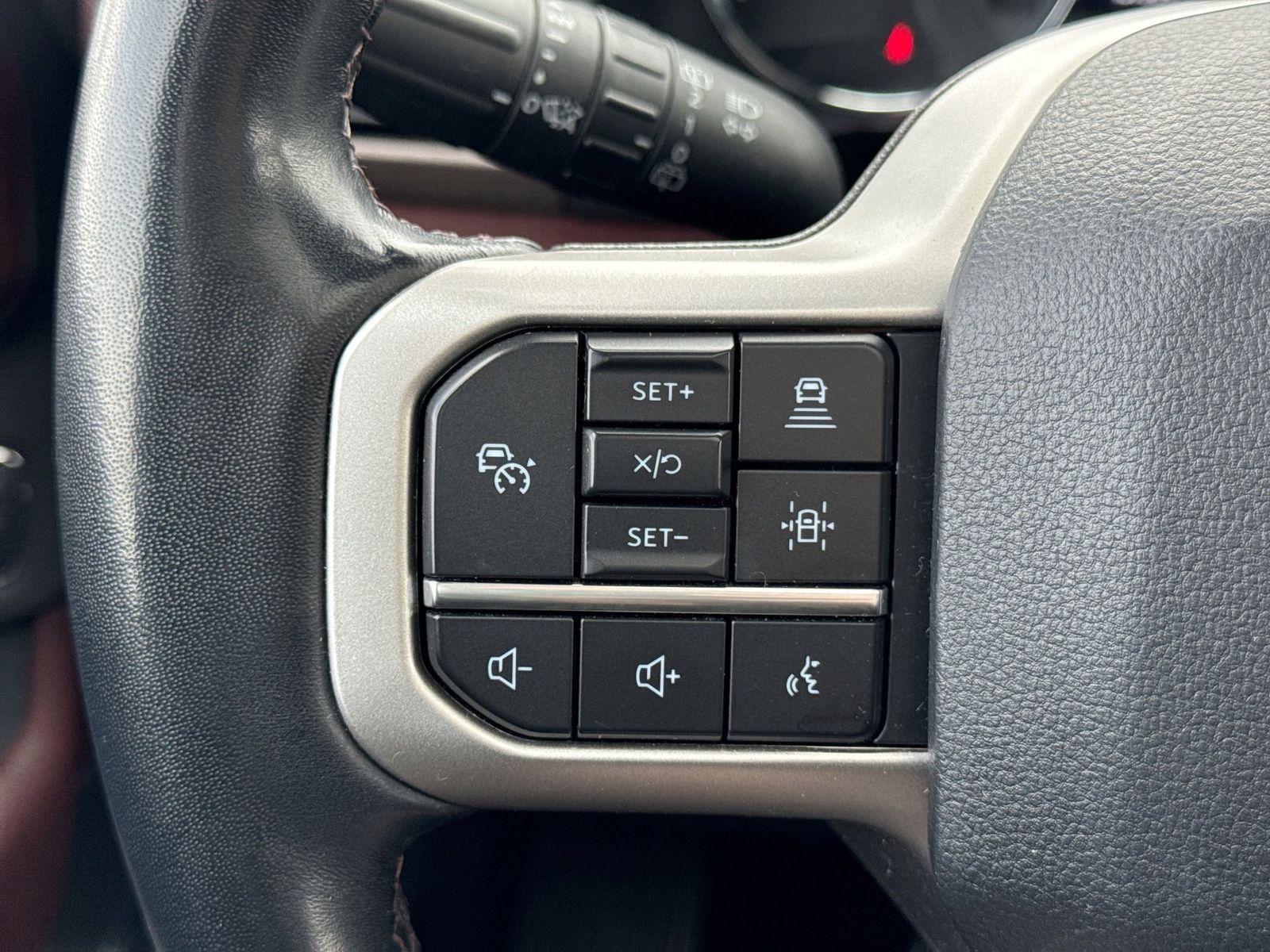 Thumbnail: 2022 Ford Expedition - 25