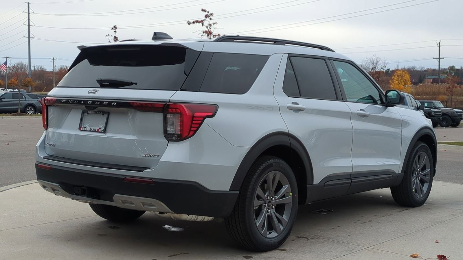 Thumbnail: 2026 Ford Explorer - 6