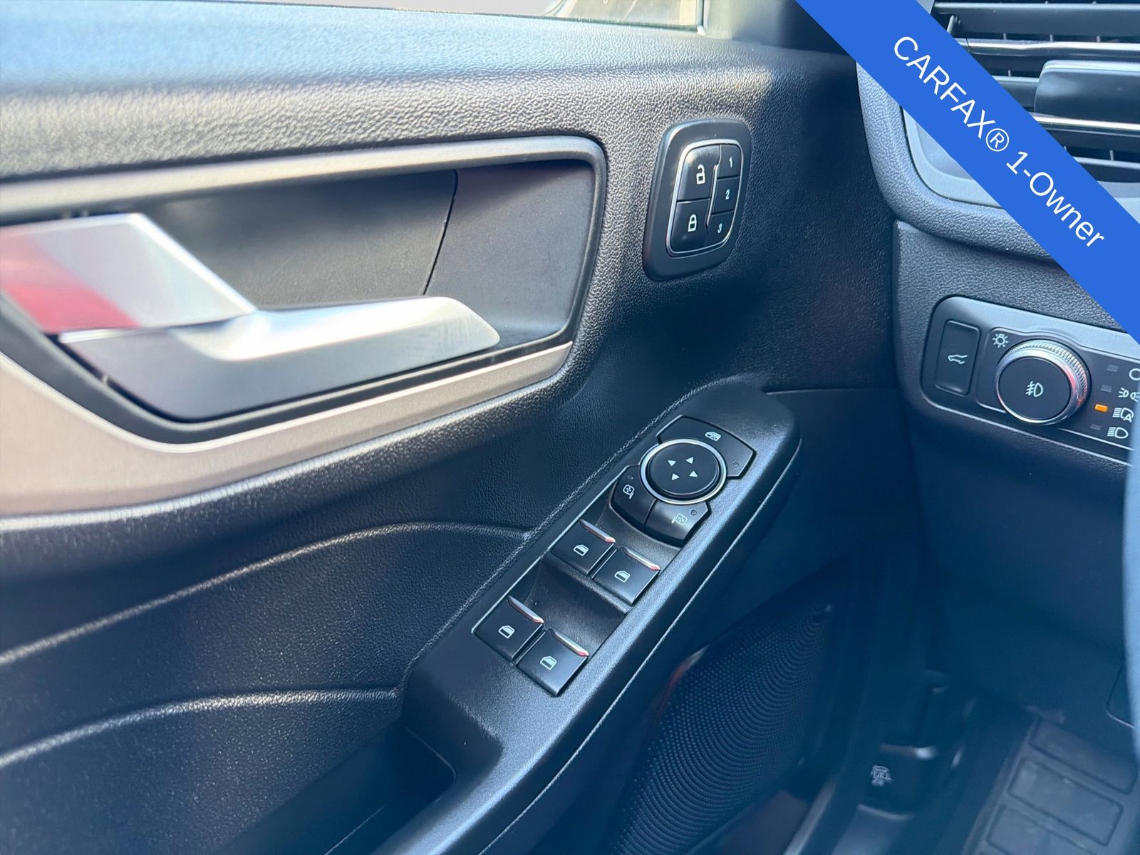 Thumbnail: 2021 Ford Escape - 22
