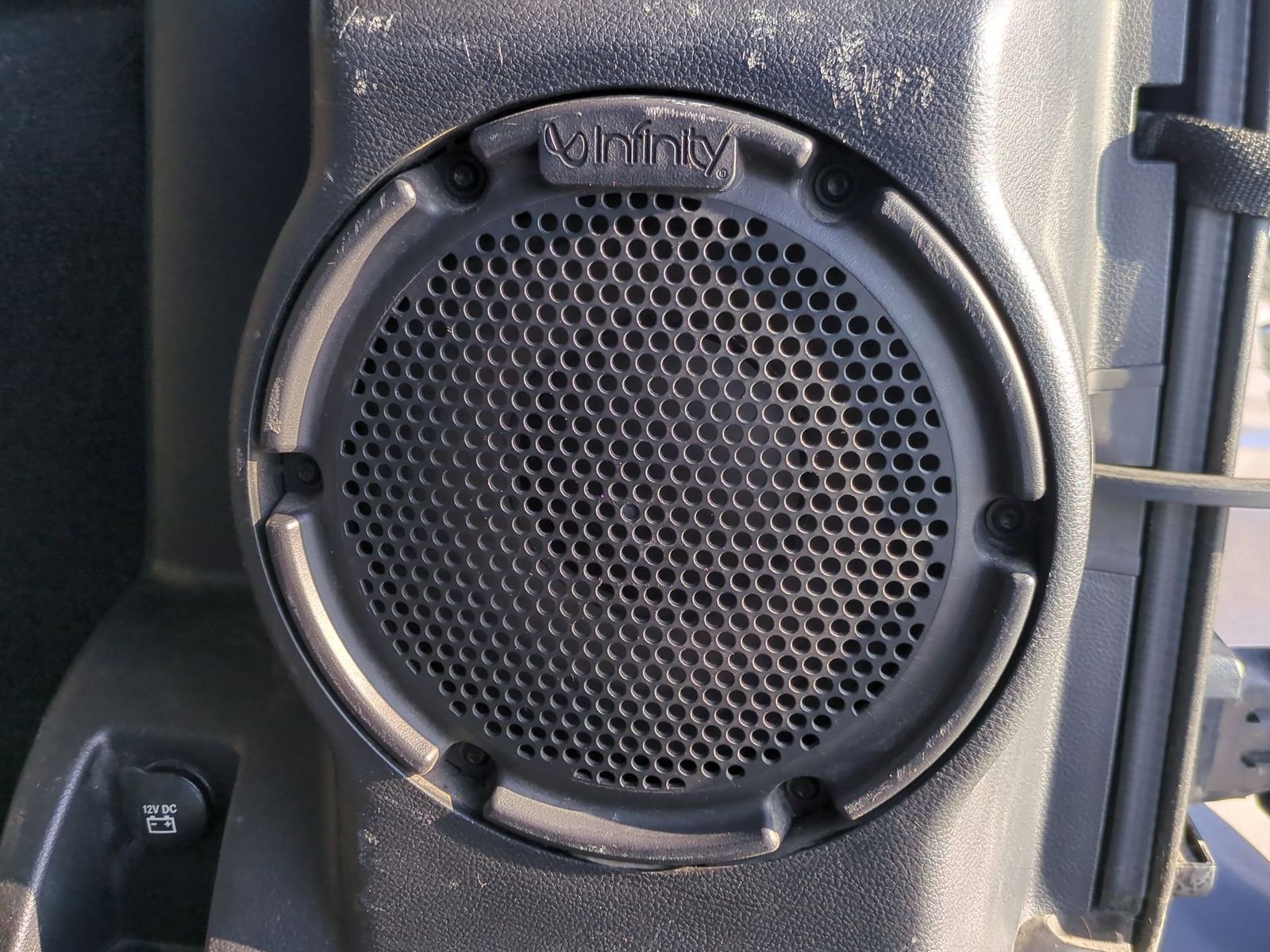 Thumbnail: 2012 Jeep Wrangler - 33