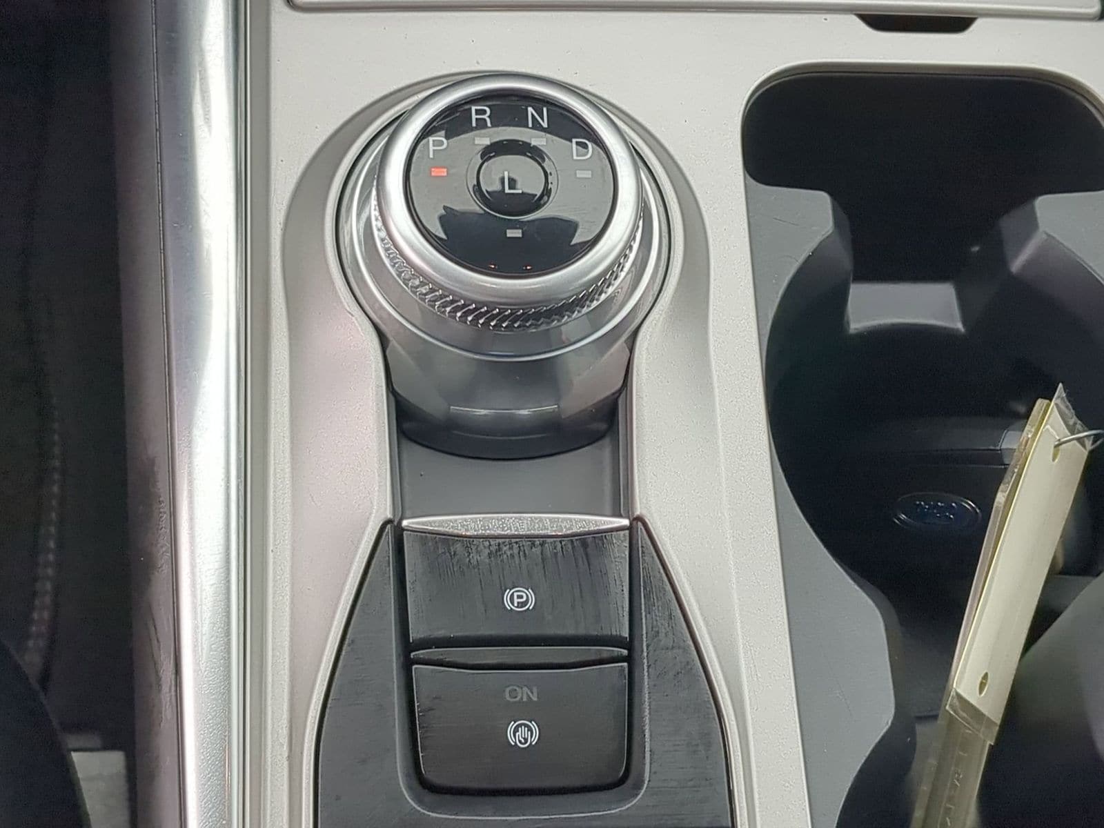 Thumbnail: 2022 Ford Explorer - 38