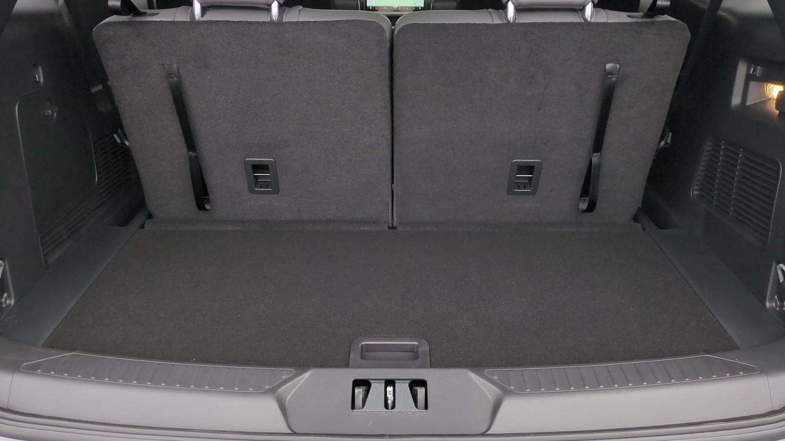 Thumbnail: 2026 Ford Explorer - 35