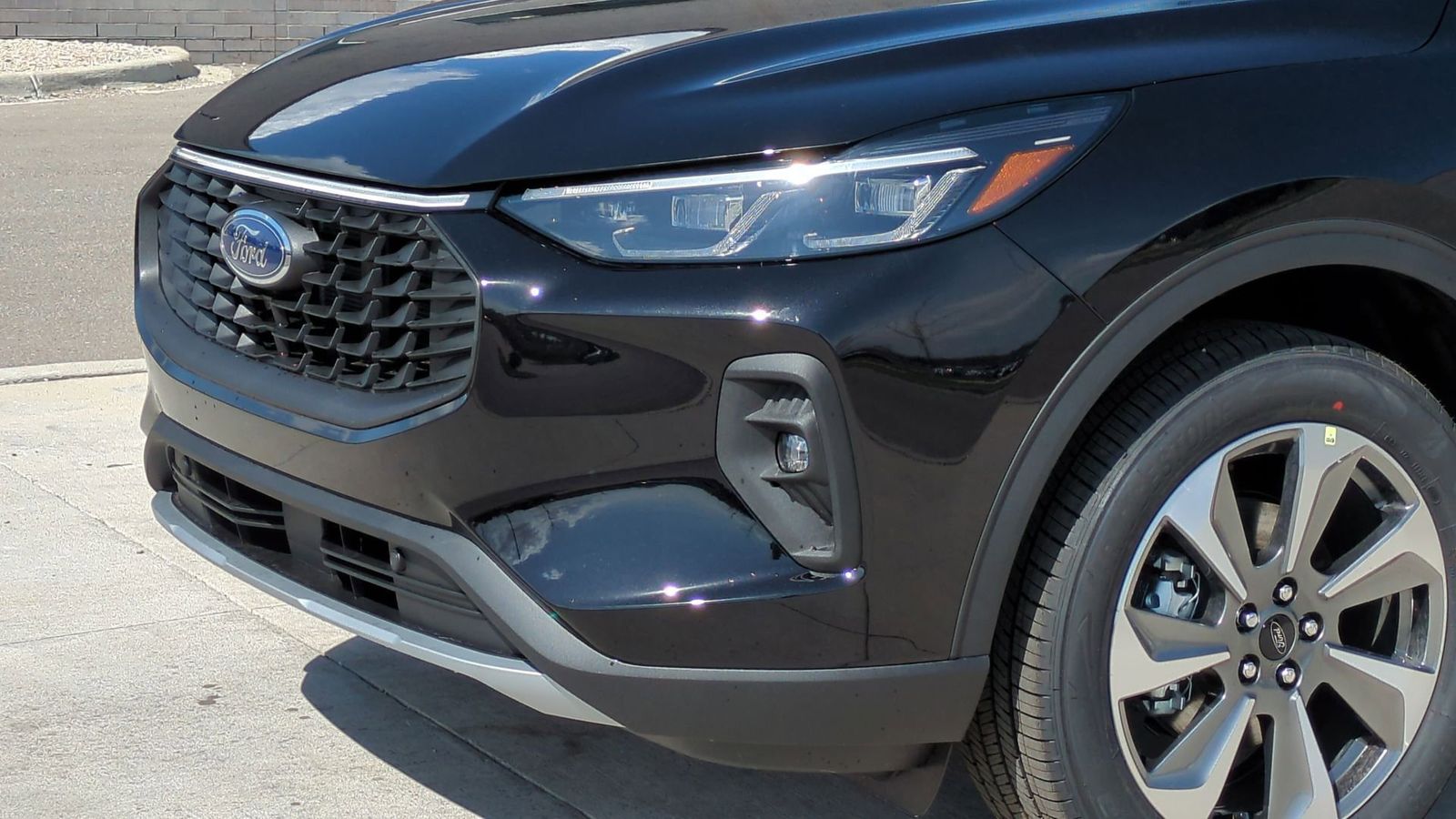 Thumbnail: 2025 Ford Escape - 10