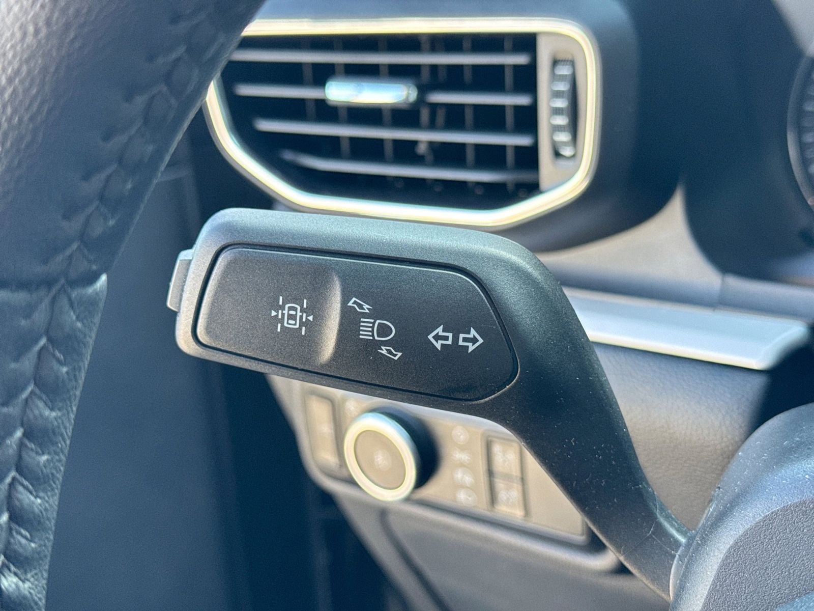 Thumbnail: 2024 Ford Explorer - 29