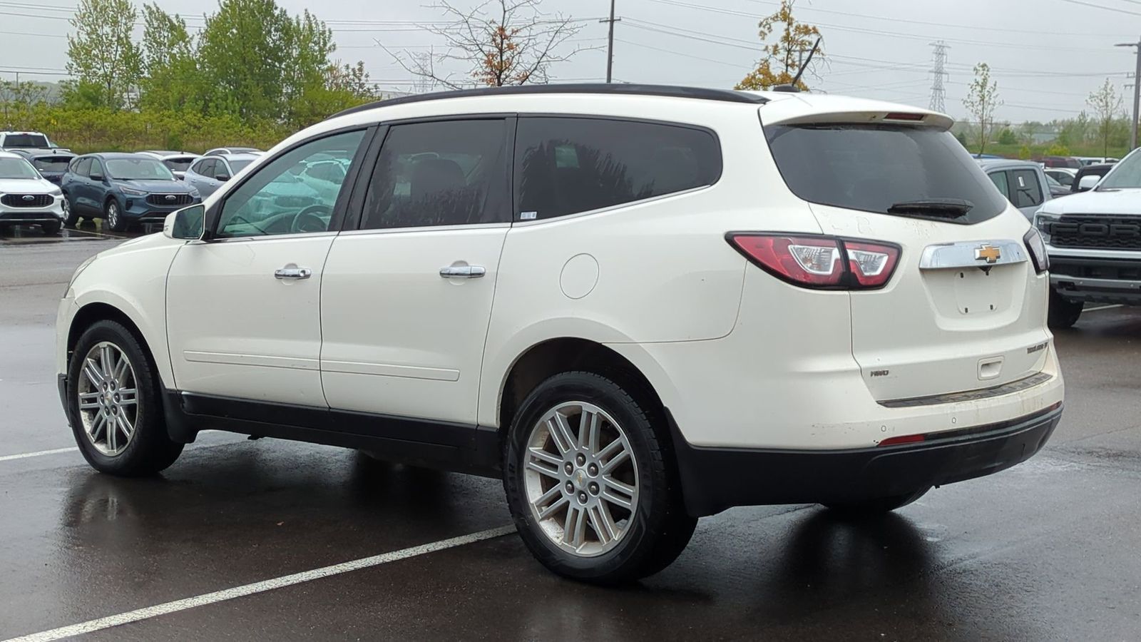 Thumbnail: 2015 Chevrolet Traverse - 3